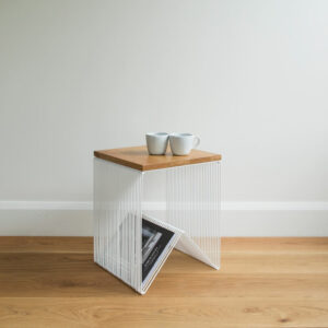 Willowby hardtop - White wire stool
